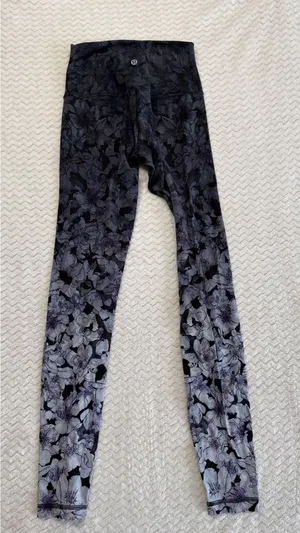Lululemon align High Rise Floral Leggings Black Grey Purple Size 4 thumbnail 1