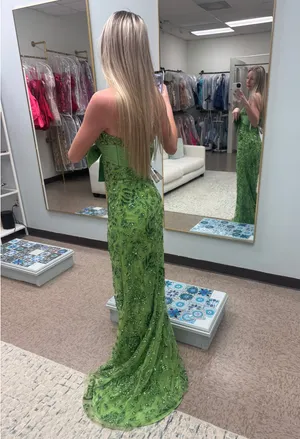 Dress thumbnail 9