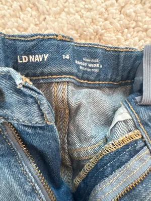 Old Navy Jeans thumbnail 3