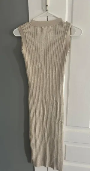 olive and oak sweater midi dress thumbnail 2