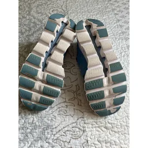On Cloud Blue Running Shoes Women Size 11 thumbnail 4