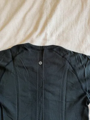 Lululemon Swiftly Tech Tee thumbnail 3
