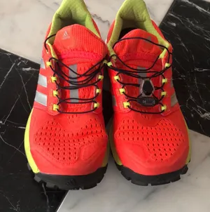 Adidas raven boost thumbnail 1