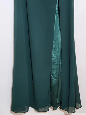 Lulus Emerald Green Halter Formal Dress Front Slit Sleeveless Sz Medium NWT Flaw thumbnail 4