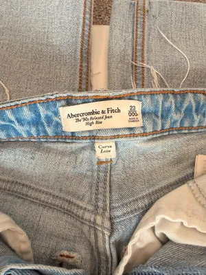 Abercrombie High-Rise Jeans 90s thumbnail 3