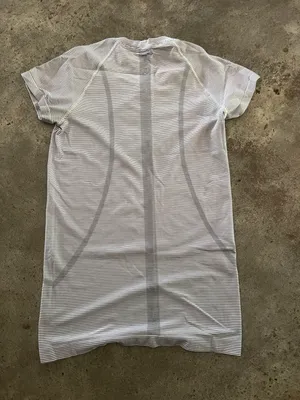 Lululemon Swiftly Tech Short Sleeve thumbnail 2