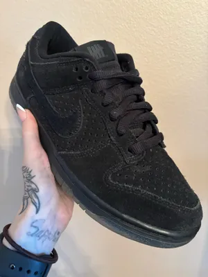 Undefeated × Nike Dunk Low 'Dunk vs AFT' thumbnail 2