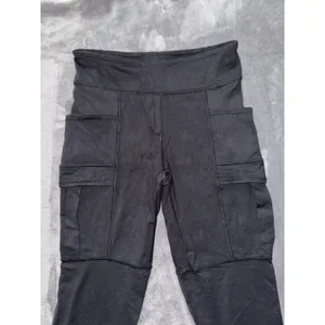 Lululemon Women's Black Cargo Leggings High Rise Zip Pockets Sz 8 thumbnail 2