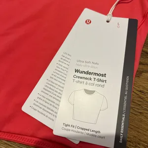 Lululemon Wundermost Ultra-Soft Nulu Hip-Length Crewneck Shirt thumbnail 4