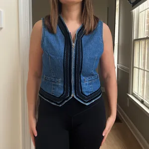Vintage 90s Lizwear Cropped Denim Vest Small Velvet Trim thumbnail 5