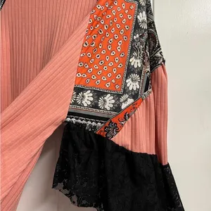 Boutique Top thumbnail 3