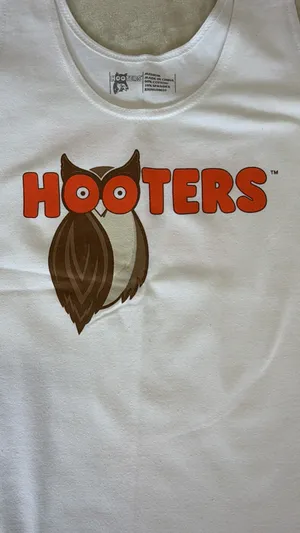 HOOTERS Tank Top Women's White thumbnail 2