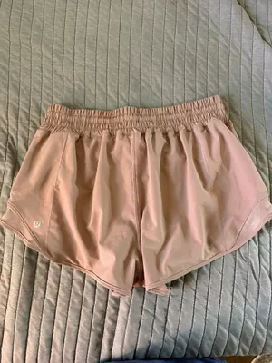 Lululemon 2.5" High-Rise Hotty Hot thumbnail 2