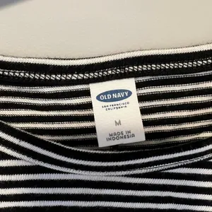 Striped T-shirt dress thumbnail 2