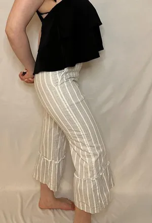 Gray Striped Ruffle Cropped Bell Bottom Linen Pants - XS thumbnail 5