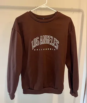 Brown crewneck Size M thumbnail 1