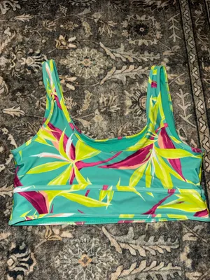Old Navy Swimsuit thumbnail 3