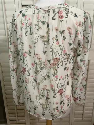 Rose & Olive Floral V-Neck Blouse - Cream and Pink thumbnail 10
