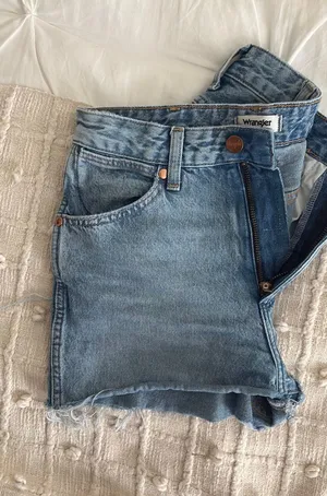 Wrangler jeans, shorts thumbnail 1