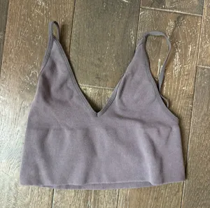 Billabong Purple Tank Top V Neck Crop Top Size XS thumbnail 1