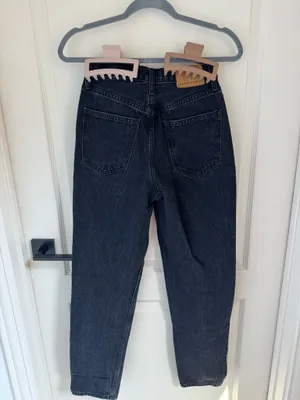 Aritzia Denim Forum The Boyfriend High Rise Loose 28l in Black Eyeliner thumbnail 2