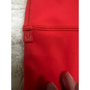 Lululemon Power Pivot Tank Red Reversible V Neck Scoop Neck Cropped Top s/xs thumbnail 4