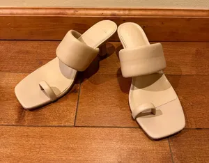 Padded cushion kitten heels thumbnail 1