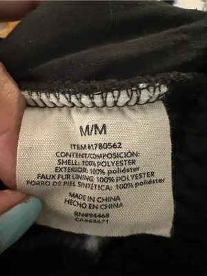 Sage Collective Women’s Black Sherpa Fleece Vest Size M Cozy High Pile Zip Up thumbnail 3