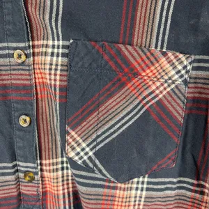 Carhartt Farwell Pullover Henley Flannel Shirt Large Navy Red Plaid Work Utility thumbnail 7