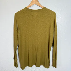 OFFLINE by Aerie Olive Green Waffle Knit Henley Long‎ Sleeve Shirt XS thumbnail 3