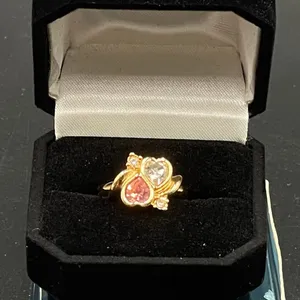 Double Hearts CZ Pink and Clear Rhinestone Ring in Gift Box Size 8 Vtg Avon thumbnail 1