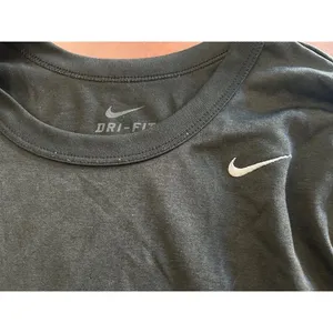 Women’s Nike Long Sleeve Shirt Dri Fit Black M Medium Base Layer thumbnail 5