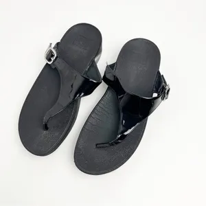 FIT FLOP Black Silver Buckle Thong Flip Flops 8 Beach Summer Spring thumbnail 11