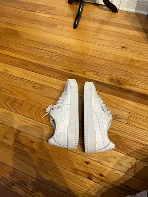 Puma Carina Women's White Leather Sneakers Athletic Casual Shoes platform Sz 10 women’s Minimalist thumbnail 4