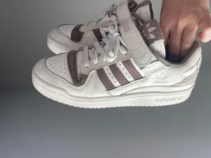 Adidas Forums Halo Ivory Fleece thumbnail 1