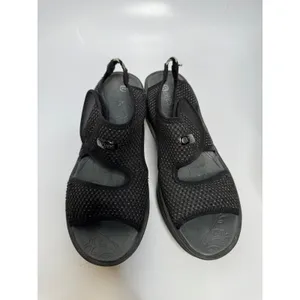 Bzees Debut Sandals Womens 8M Black Good Slingback Wedge Stretch Shimmer thumbnail 2