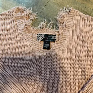 Polly & Esther Pink V-Neck Frayed Sweater size large colored pink thumbnail 9