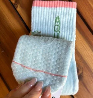 Move Active Grip Crew Socks thumbnail 3