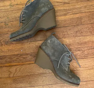White Mountain Lambert Suede Leather Lace Up Wedge Booties - Size 8 thumbnail 4