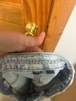 American Eagle Distressed Strigid Denim Jean Mom Shorts Size 000 thumbnail 3