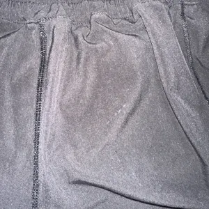 Lululemon 2.5” hotty hot shorts thumbnail 5