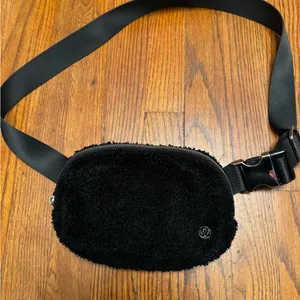 Lululemon Everywhere Belt Bag Black Teddy Fuzzy Plush Goldtone thumbnail 1
