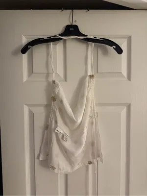 Sky to Moon NWOT Floral Backless Crop Top thumbnail 2