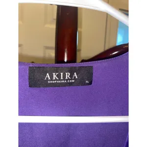 Women's AKIRA Purple Satin Deep V-Neck Blouse XL thumbnail 2