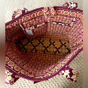 Vera Bradley Retired Medallion Burgundy Scroll Purse thumbnail 5