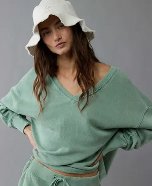 American Eagle V-Neck Sweatshirt Pullover thumbnail 1