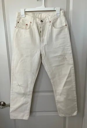 Cream Levi’s High Waisted Jeans thumbnail 1