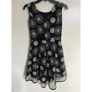 Zara Black Floral Embroidered Mesh Fit and Flare Sleeveless Dress Womens XS‎ thumbnail 10