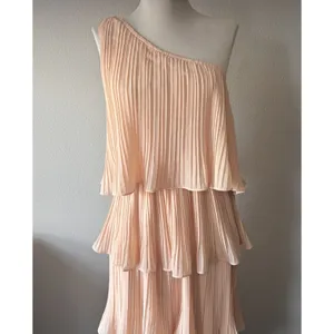 Lulus Blush‎ Pink One Shoulder Midi Tiered Dress Summer Wedding Vacation Medium thumbnail 2