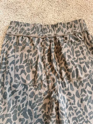 NWT Pistola Leopard Print Jogger Sweatpants Women’s Elastic Waist size large thumbnail 3